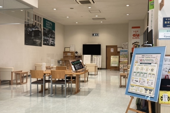 群馬トヨペット高崎並榎店_待合
