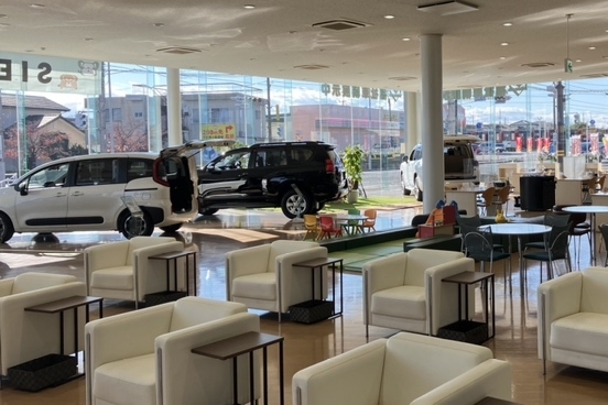 群馬トヨペット太田内ケ島店_ショールーム