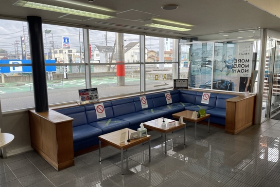 群馬トヨペット館林青柳店_待合