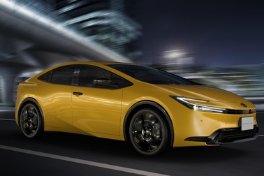 特別仕様車 G プラグインハイブリッド車 “Night Shade”（ベース車両はG プラグインハイブリッド車）