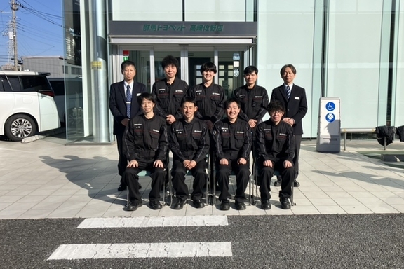 16_サービススタッフ