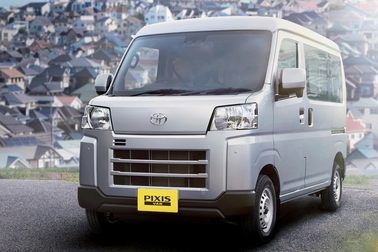 デラックス（CVT・2WD）