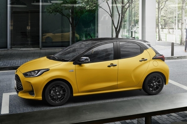 特別仕様車Z“URBANO”（ハイブリッド・2WD）［ベース車両はZ（ハイブリッド・2WD）］