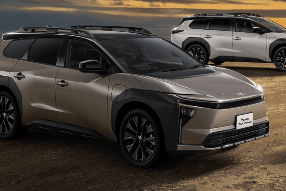 新型bZ4Xツーリング _スライド1