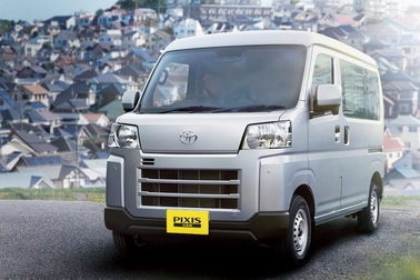 デラックス（CVT・2WD）